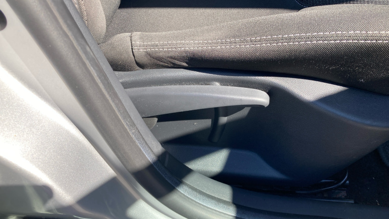 Renault Clio 1.2 16V Dynamique Nav 5dr Petrol Hatchback